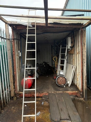 Used 20ft shipping container - used,